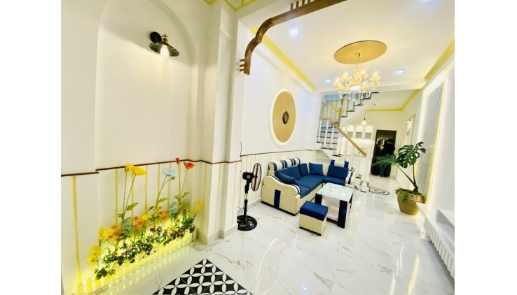 Siêu phẩm đón tết - Nhà Nguyễn Văn Nghi  + 3 tầng + 36m², 3PN, 3WC - giá 4,32 tỷ TL